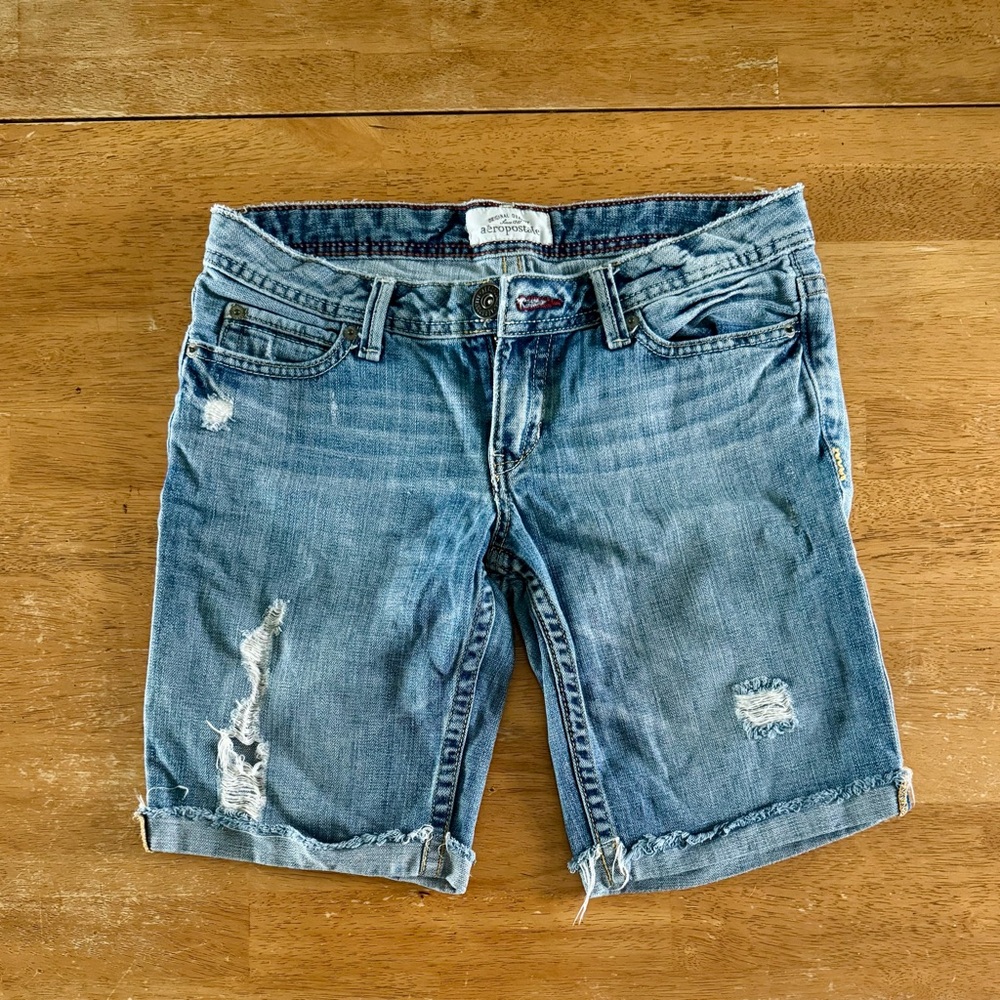 Aeropostale Light Blue Distressed Jean Shorts. Size 5/6